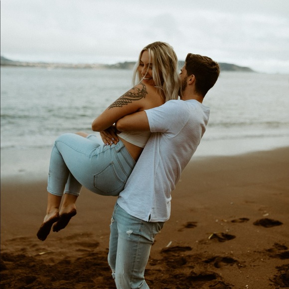 Meet your Posher, Ashley - Picture 2 of 4